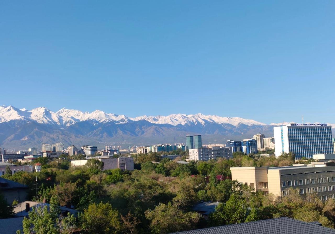 Студия В Центре Города, В «Золотом Квадрате» Almaty Eksteriør billede