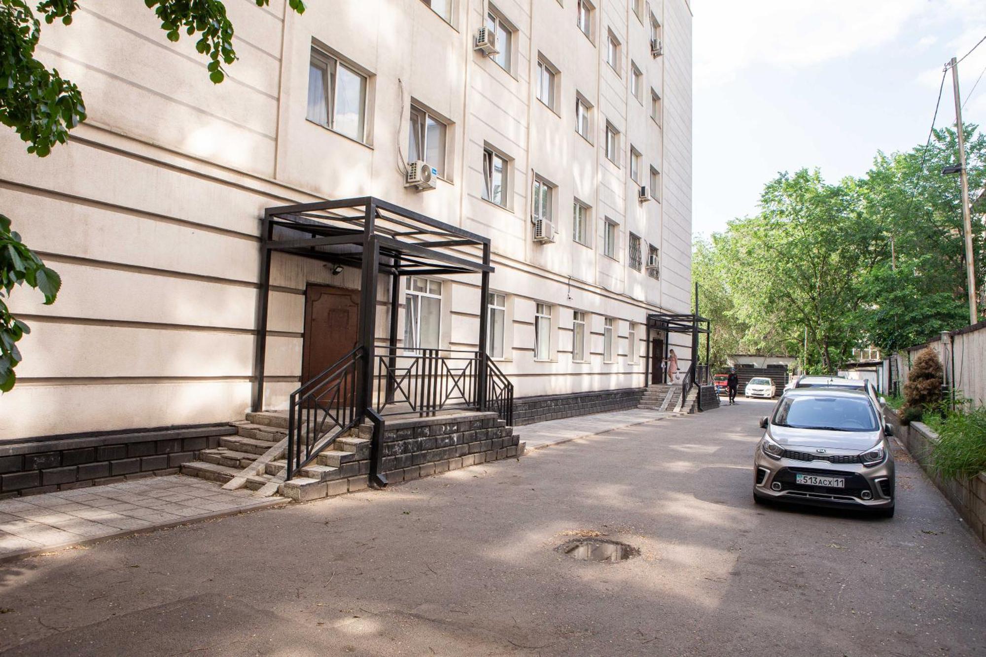 Студия В Центре Города, В «Золотом Квадрате» Almaty Eksteriør billede